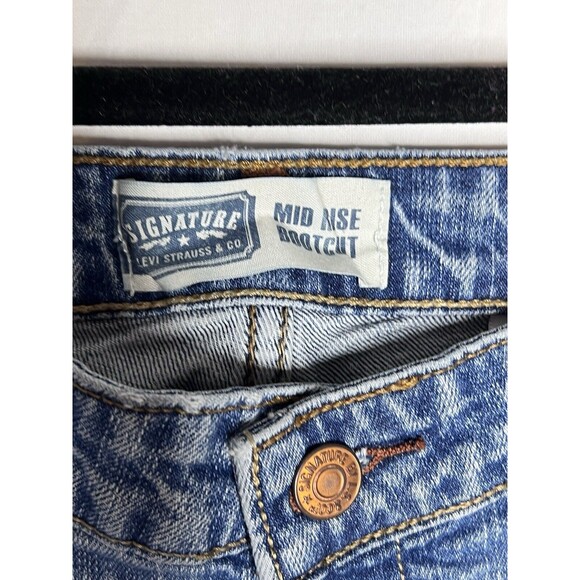 Signature by Levi's Womens Modern Bootcut Mid Rise Jeans Sz 12 Long - Picture 3 of 10